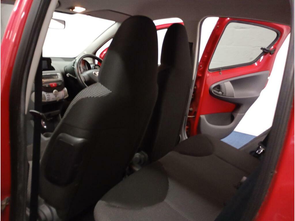 Toyota Aygo 1.0 Vvt-i Go Hatchback Euro 5 6 Red #13