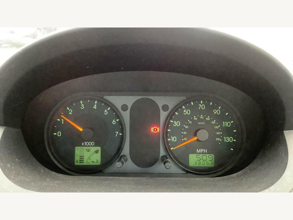 Ford Fiesta 1.3 Finesse Silver #2