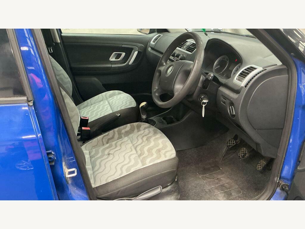 Skoda Fabia 1.6 16V 3 Silver #2