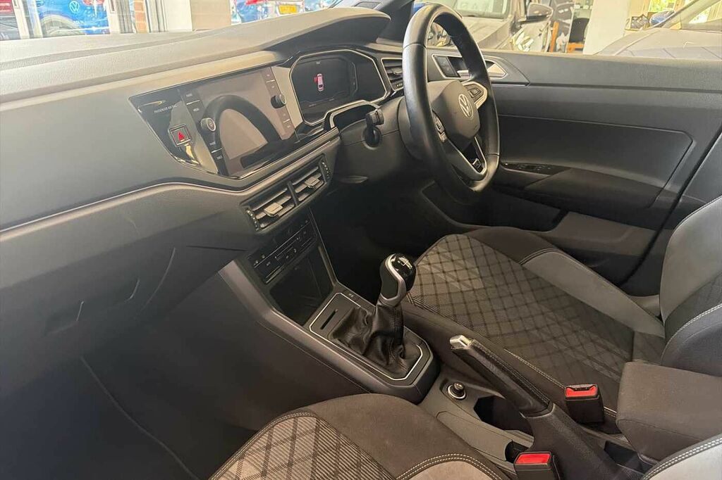 Volkswagen Polo 1.0 Tsi R-line KK23TZF Blue #2