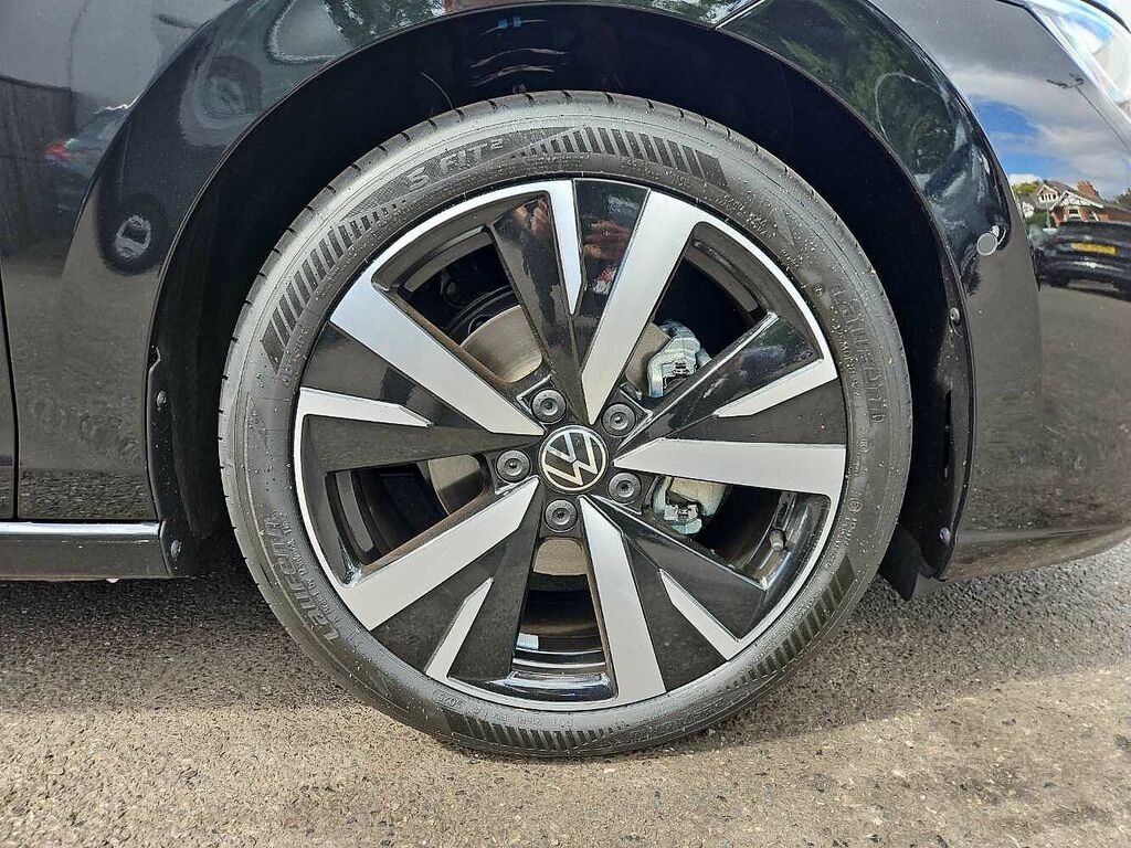 Volkswagen Golf 1.5 Tsi 150 Match RF26ONU Black #5