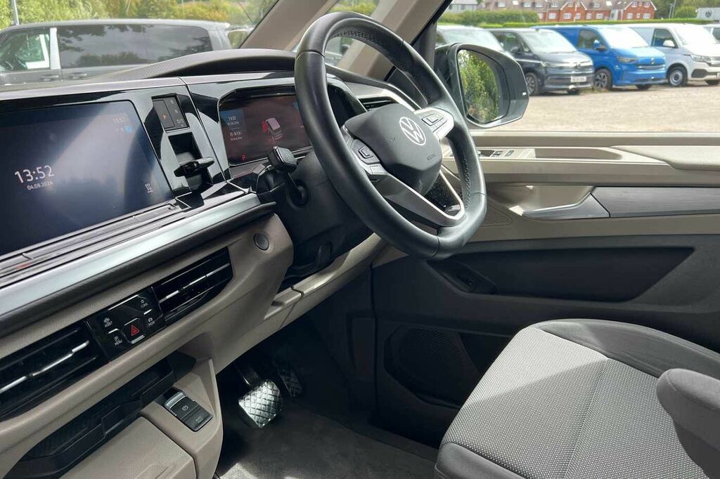 Volkswagen Multivan Life Standard 218 Ps 1.4 Ehybrid 6-Speed Dsg Rear Grey #2