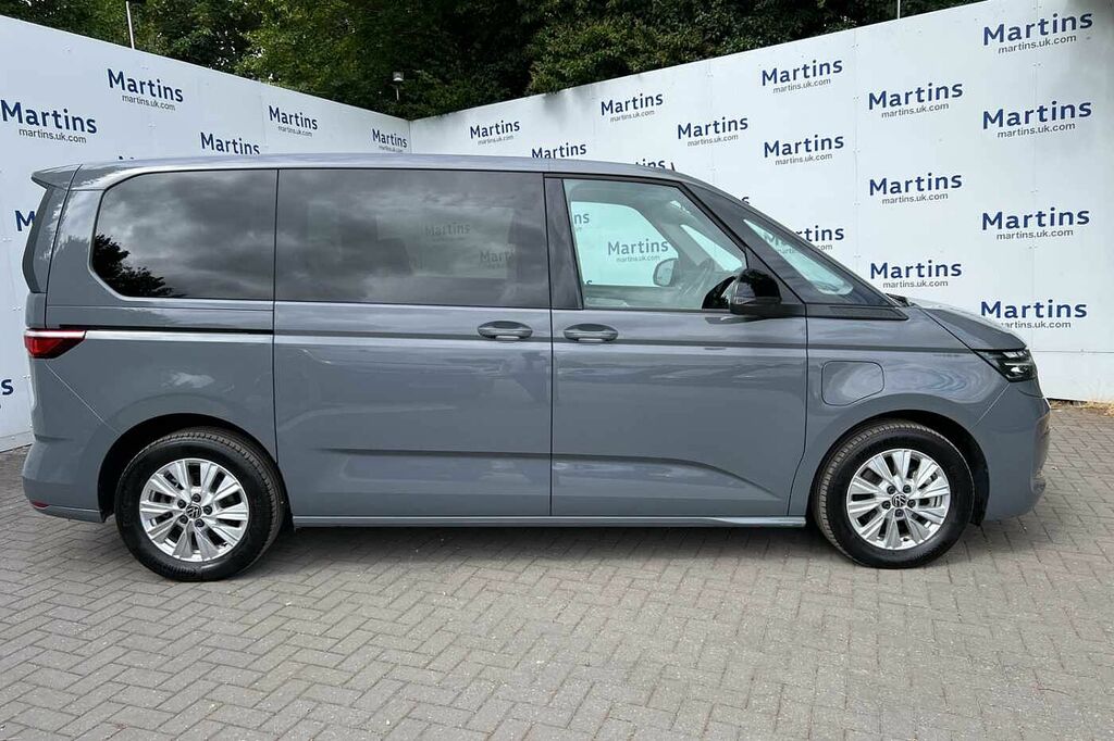 Volkswagen Multivan Life Standard 218 Ps 1.4 Ehybrid 6-Speed Dsg Rear Grey #4