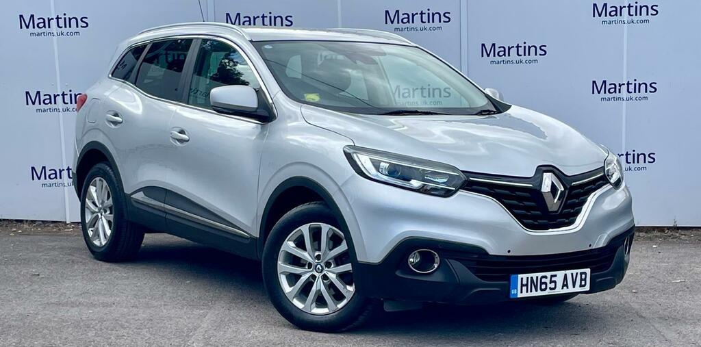 Renault Kadjar 1.6 Signature Nav Dci 130 Bhp - Free Delivery Red #1