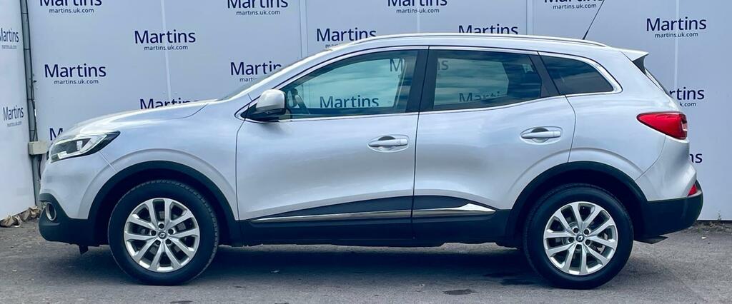 Renault Kadjar 1.6 Signature Nav Dci 130 Bhp - Free Delivery Red #6