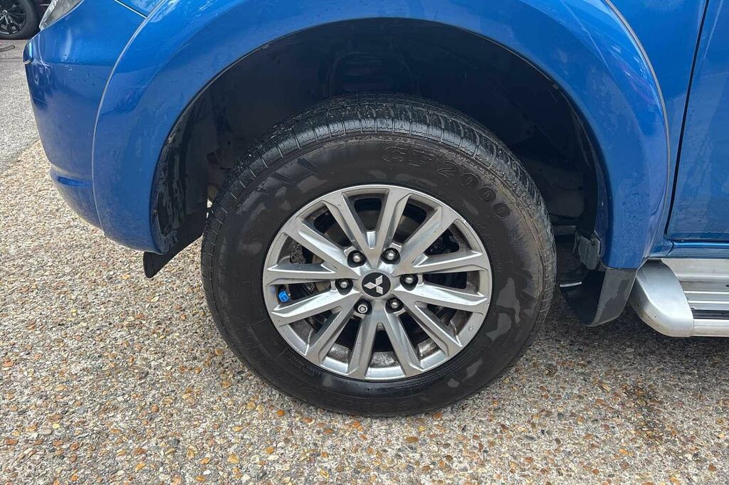 Mitsubishi L200 Double Cab Di-d 178 Warrior 4Wd Truckman Canopy Blue #5