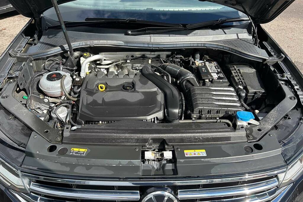 Volkswagen Tiguan R-line Tech Tdi White #9