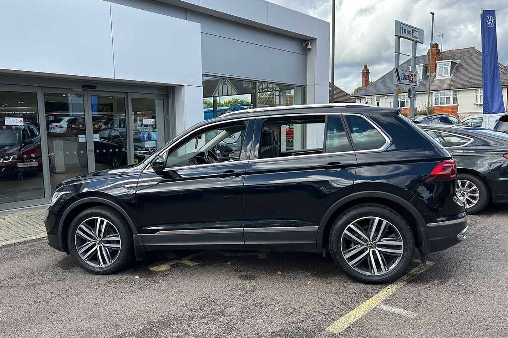 Volkswagen Tiguan R-line Tech Tdi White #33
