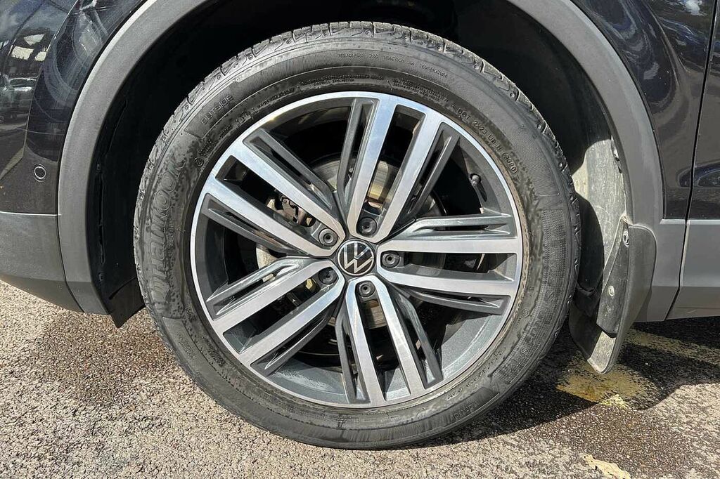 Volkswagen Tiguan 1.5 Tsi Elegance Suv Dsg Euro 6 Ss Black #5