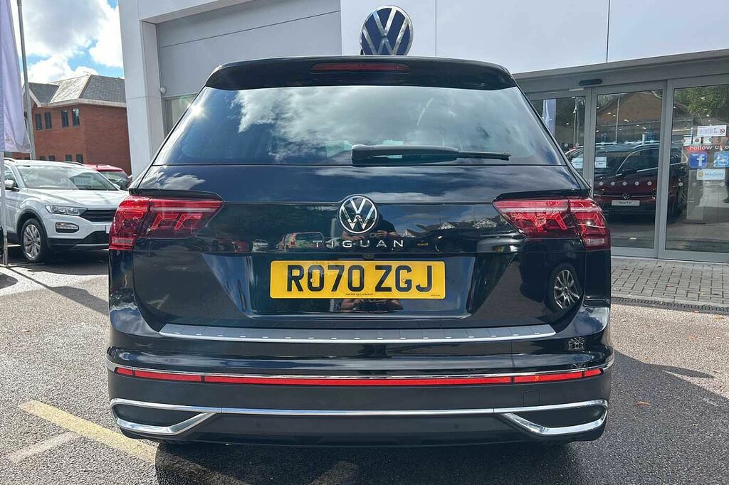 Volkswagen Tiguan R-line Tech Tdi White #11