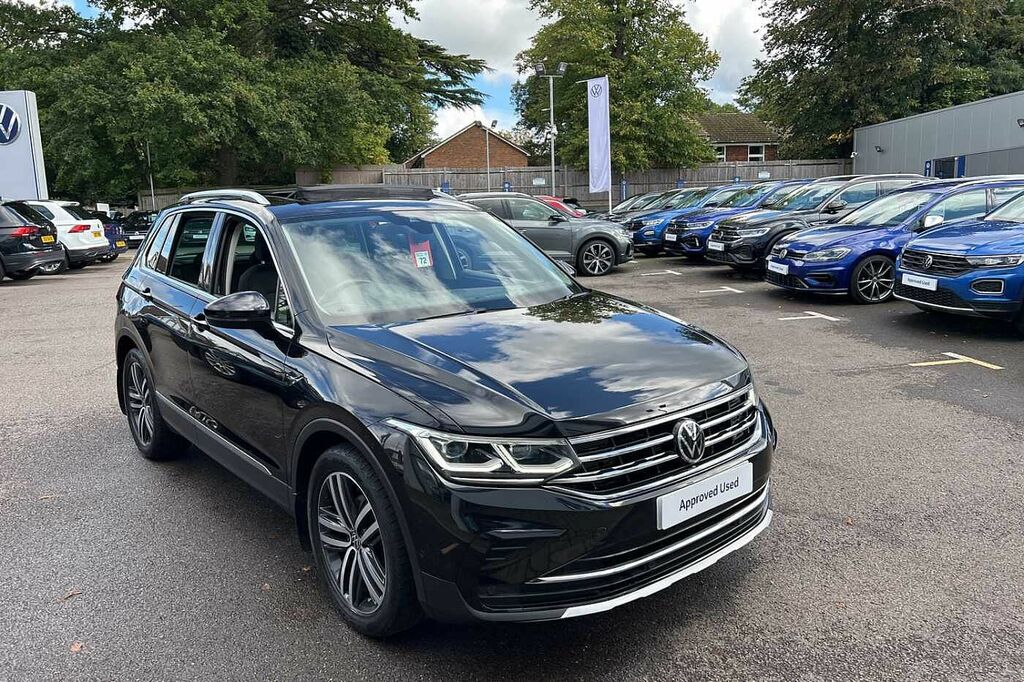 Volkswagen Tiguan R-line Tech Tdi White #26