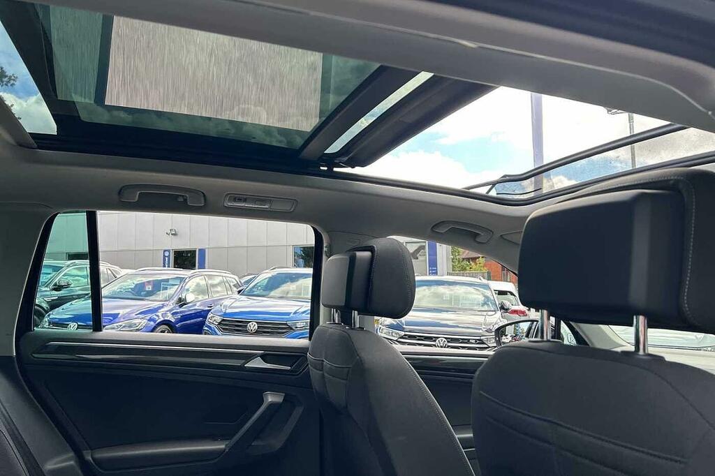 Volkswagen Tiguan R-line Tech Tdi White #24