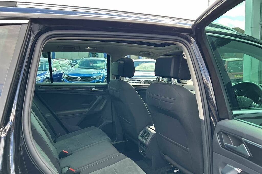 Volkswagen Tiguan R-line Tech Tdi White #18