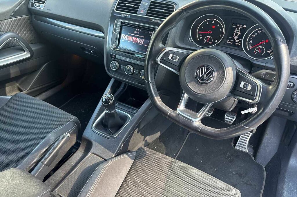 Volkswagen Scirocco 1.4 Tsi Bluemotion Tech Gt VE67KYW White #6