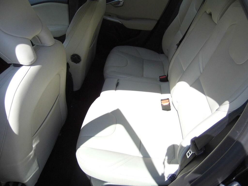 Volvo V40 D4 190 R Design Lux Nav Geartronic Blue #17