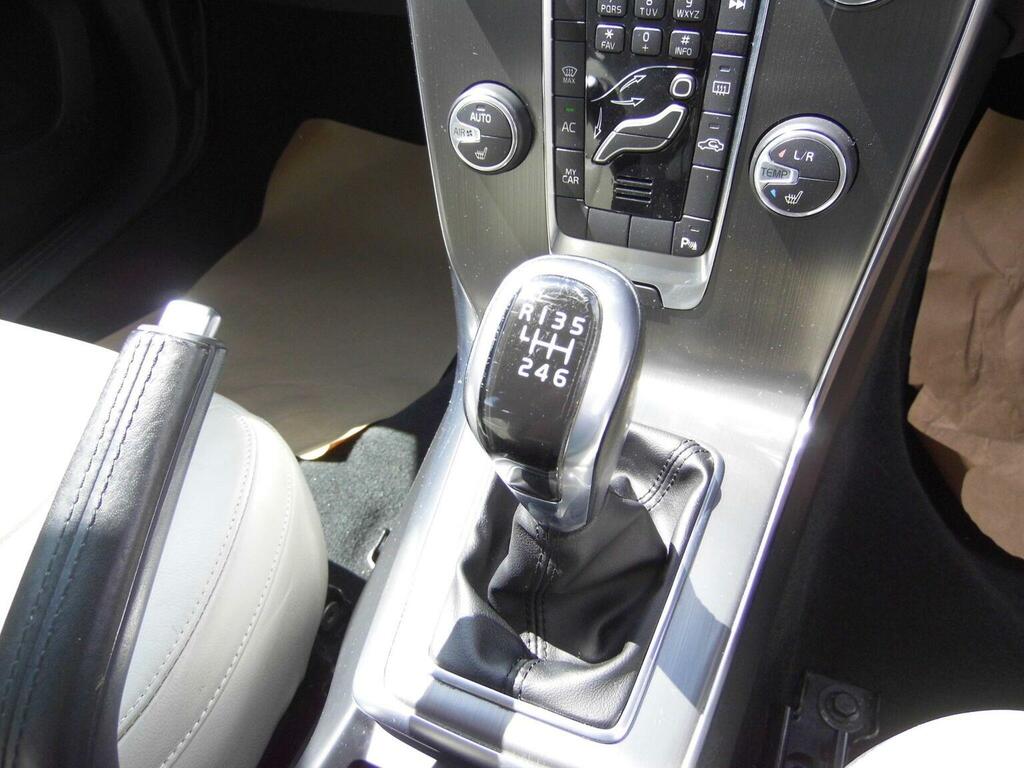 Volvo V40 D4 190 R Design Lux Nav Geartronic Blue #30