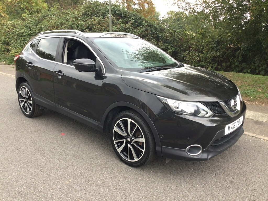 Nissan Qashqai 1.2 Dig-t Tekna Non-panoramic Xtronic Black