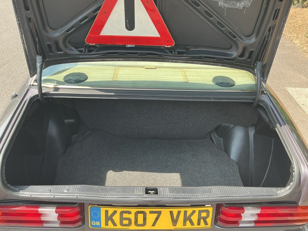 Mercedes-Benz 190 190E 2.6 #6