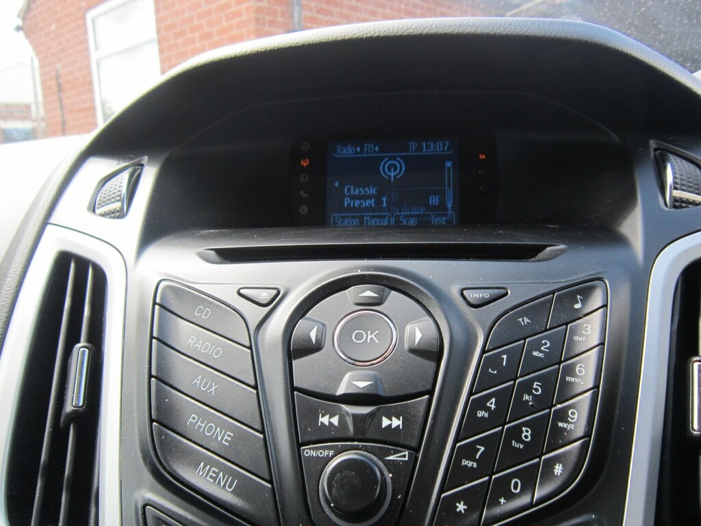 Ford Focus 1.0T Ecoboost Zetec Euro 5 Ss Red #23