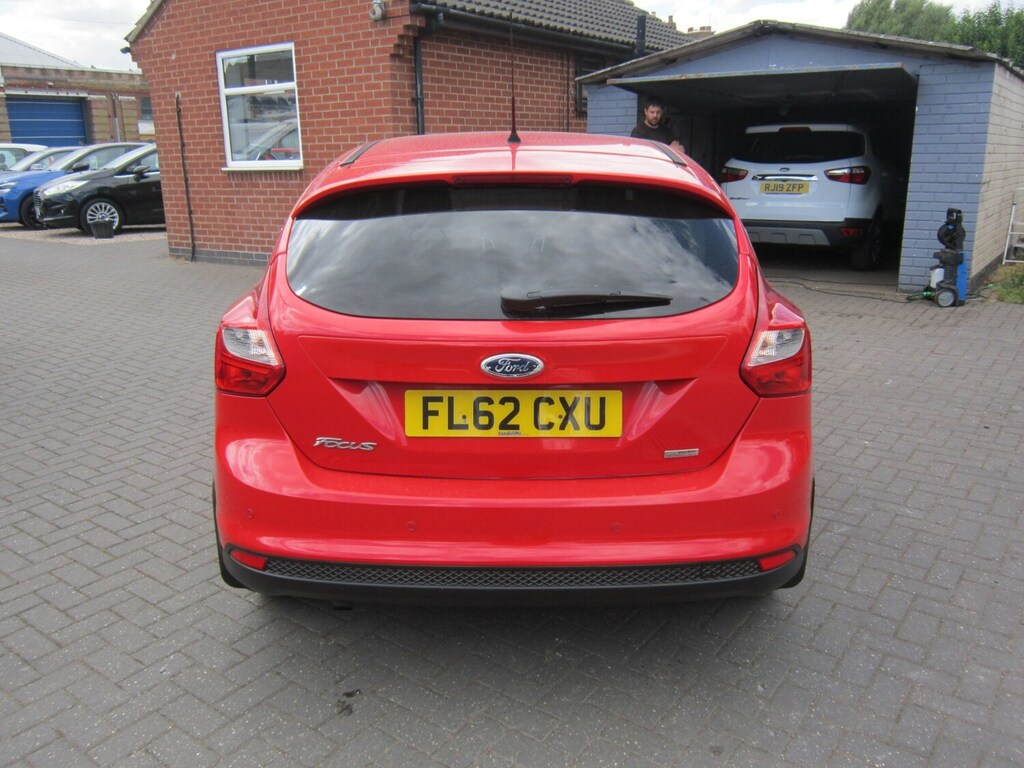 Ford Focus 1.0 125 Ecoboost Zetec Red #6