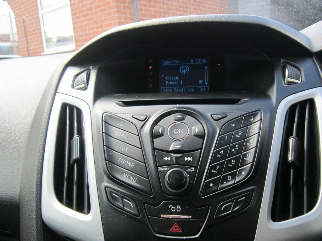 Ford Focus 1.0T Ecoboost Zetec Euro 5 Ss Red #21