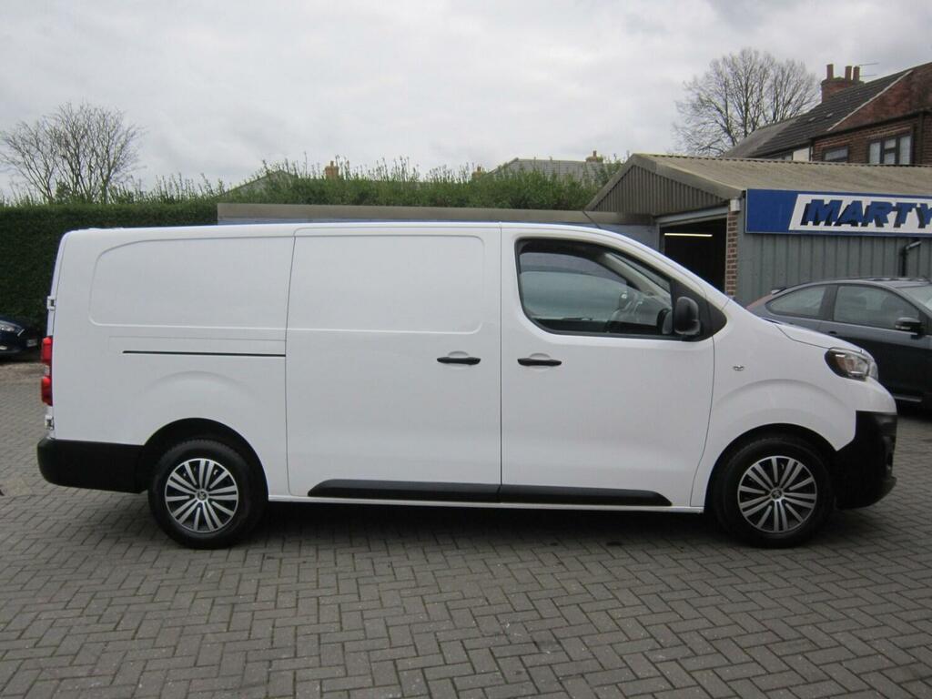 Peugeot Expert 1400 2.0 Bluehdi 145 Professional Premium Van White #4