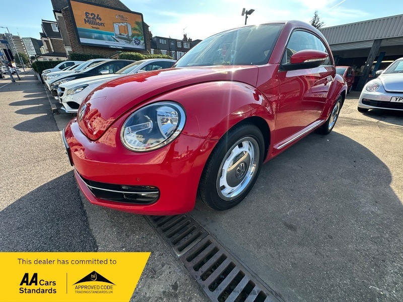 Volkswagen Beetle Design Tsi Bluemotion Technology Red #4