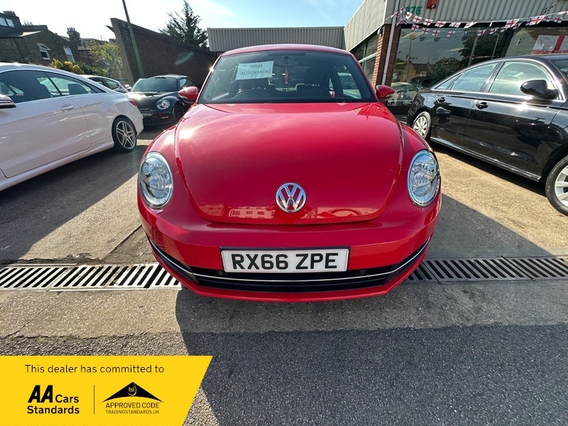Volkswagen Beetle Design Tsi Bluemotion Technology Red #3