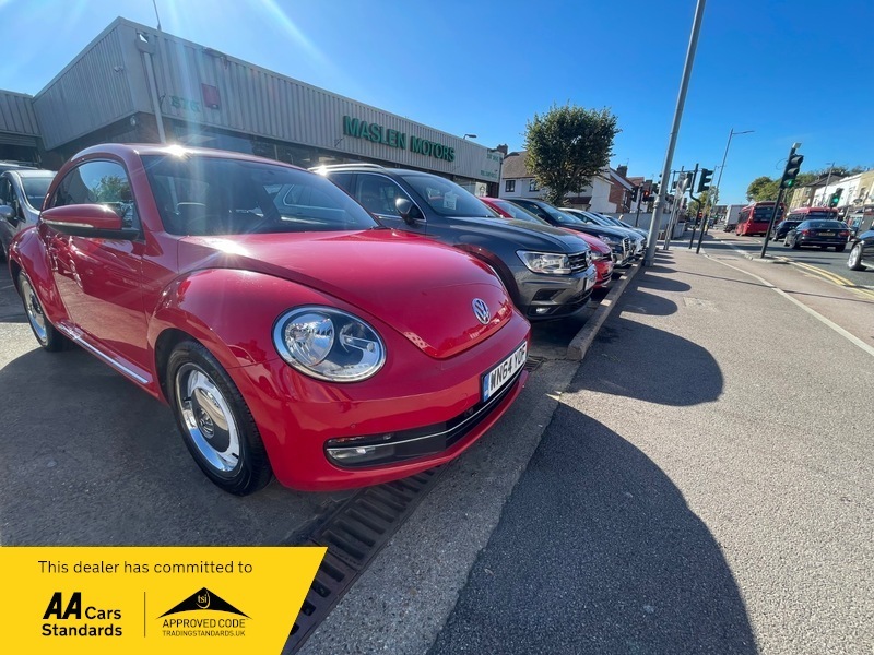 Volkswagen Beetle Design Tsi Red #2