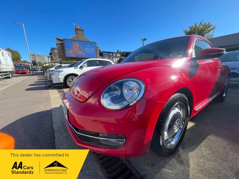 Volkswagen Beetle Design Tsi Red #4