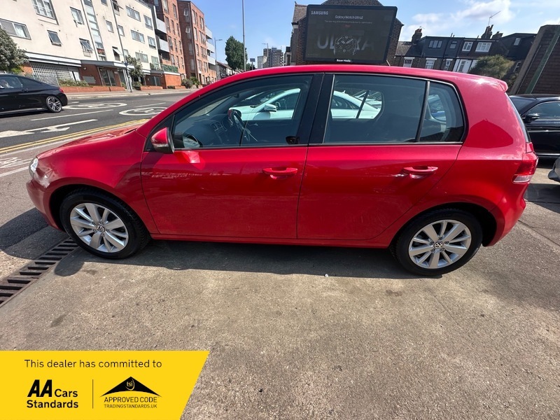 Volkswagen Golf Match Tsi Dsg Red #6
