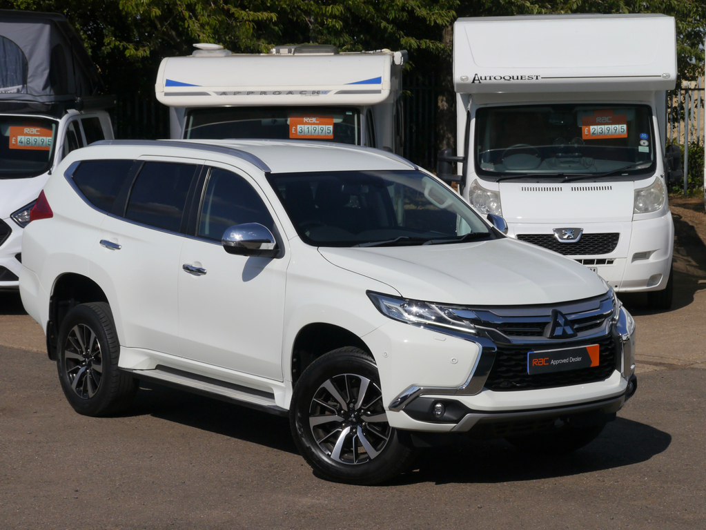 Mitsubishi Shogun Sport 2.4L 4 White #22