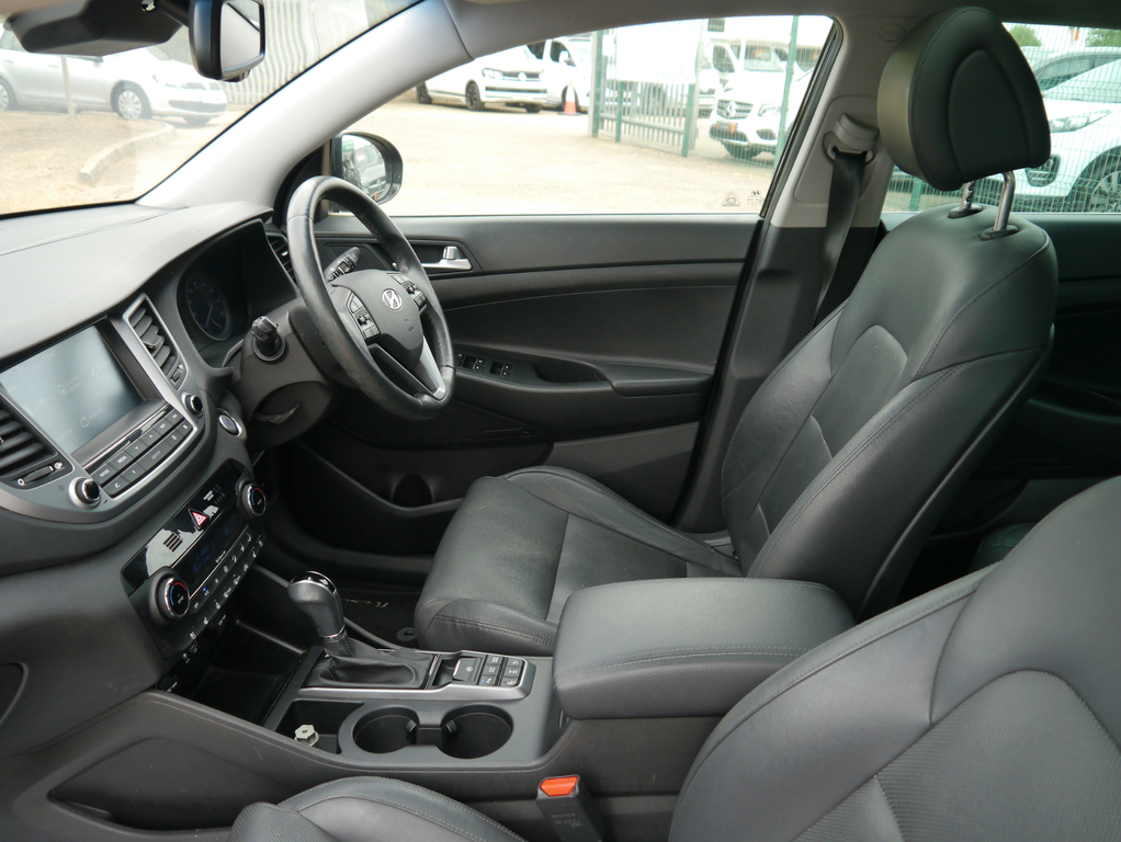 Hyundai Tucson Crdi Premium Se Blue Drive Red #24