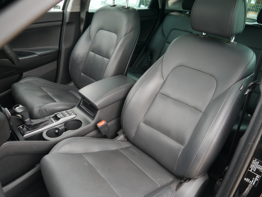 Hyundai Tucson Crdi Premium Se Blue Drive Red #29