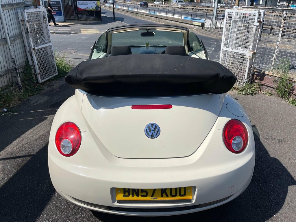 Volkswagen Beetle 1.6 Luna Cabriolet Euro 4 Beige #3