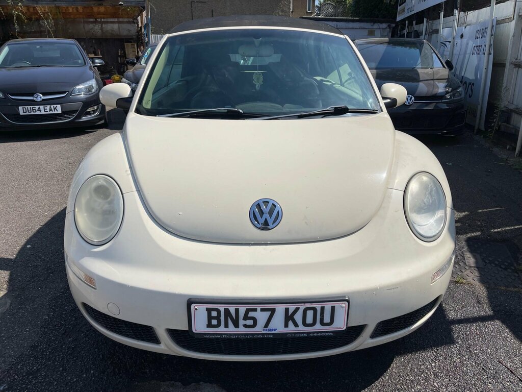 Volkswagen Beetle 1.6 Luna Cabriolet Euro 4 Beige #4