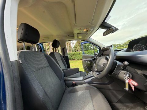 Peugeot Rifter 1.5 Bluehdi Allure Premium Standard Mpv Grey #13