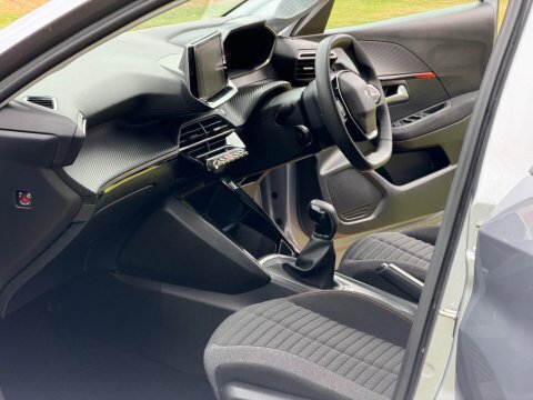 Peugeot 208 Puretech Active Premium Grey #3