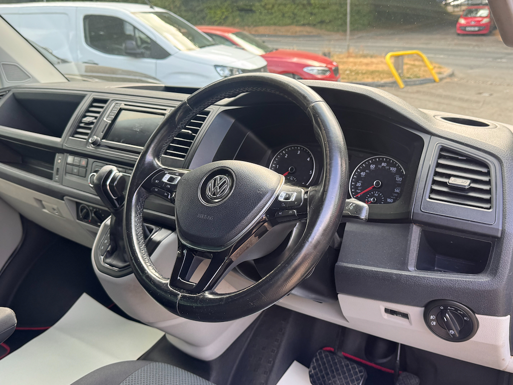 Volkswagen Transporter 2.0L T32 Tdi Wv Bmt Grey #3