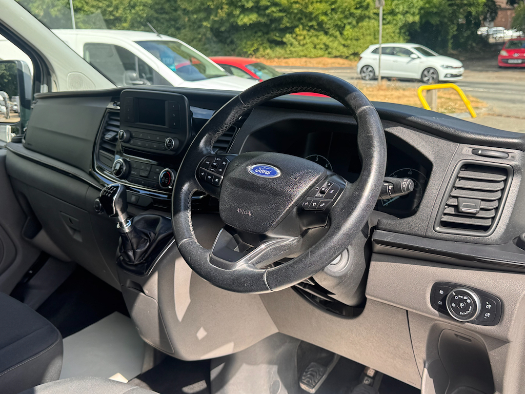 Ford Tourneo Custom 2.0L 320 Zetec Silver #3