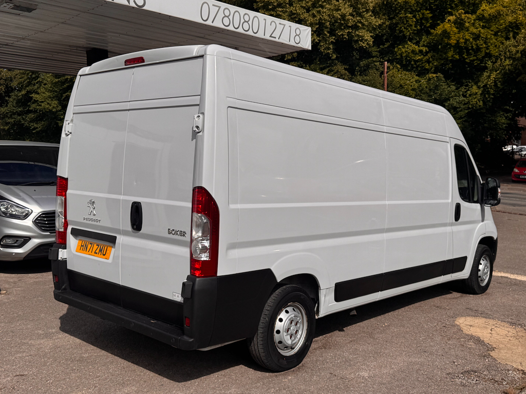 Peugeot Boxer 2.2L Bluehdi 335 L3h2 Professional Pv White #4