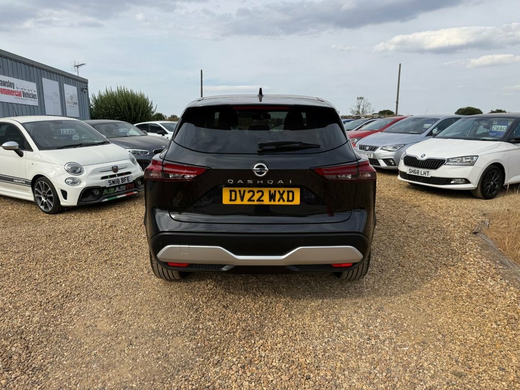 Nissan Qashqai 1.3L N-connecta DV22WXD Black #6