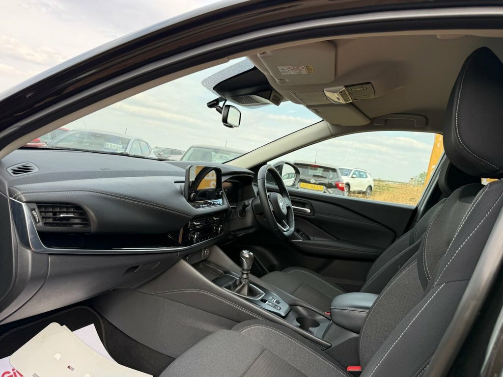 Nissan Qashqai 1.3L N-connecta DV22WXD Black #4
