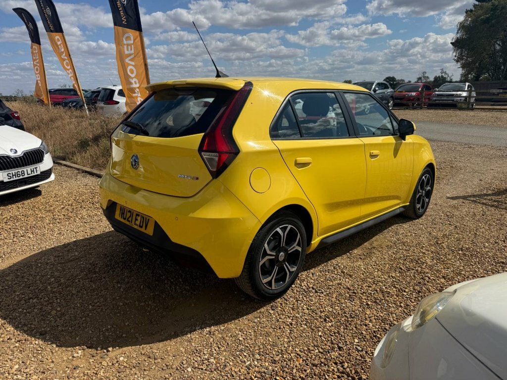 MG MG3 1.5L Excite Yellow #3