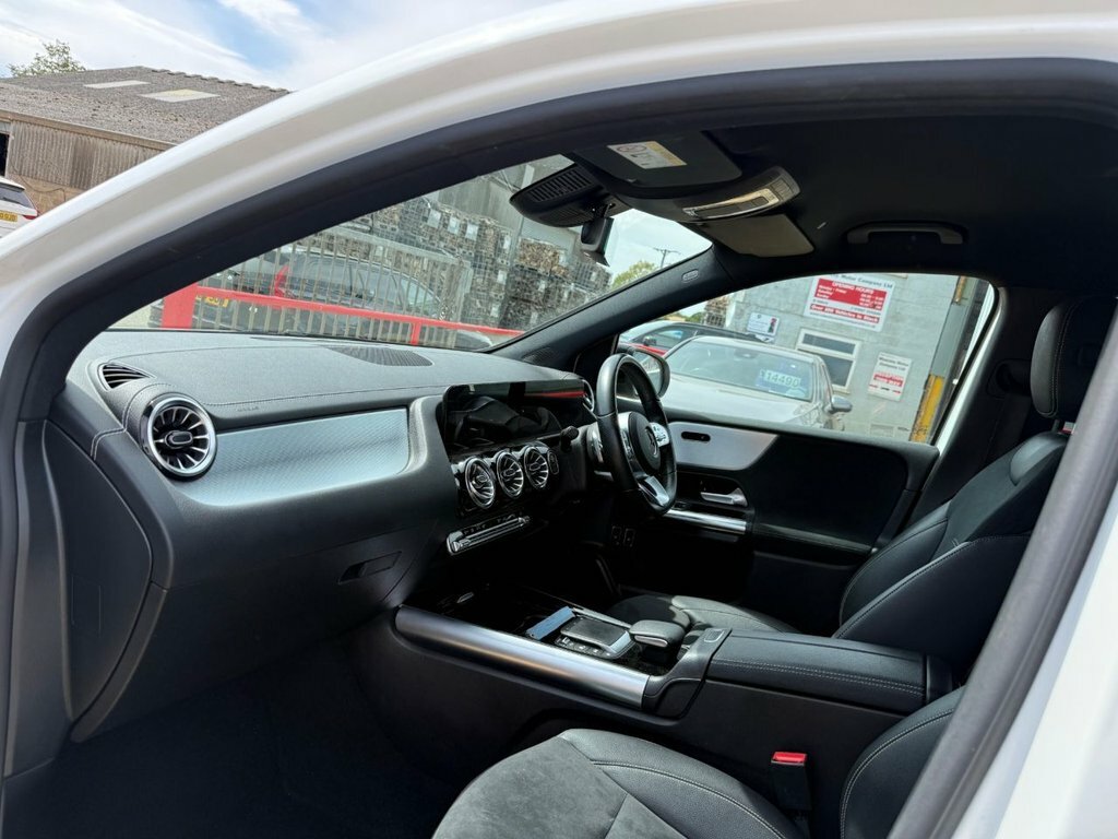Mercedes-Benz B Class Amg Line Executive 260Ps Phev Hybrid 8 Spe Black #4