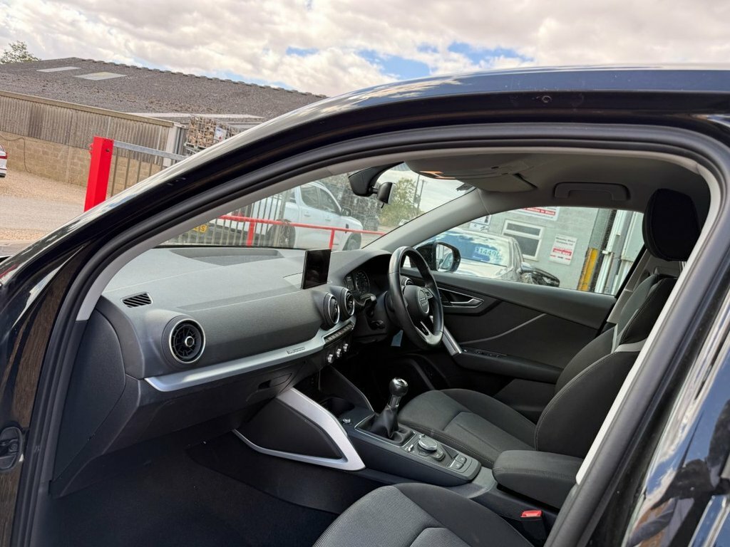 Audi Q2 2.0 Tfsi 40 S Line S Tronic Quattro Euro 6 S S Black #4