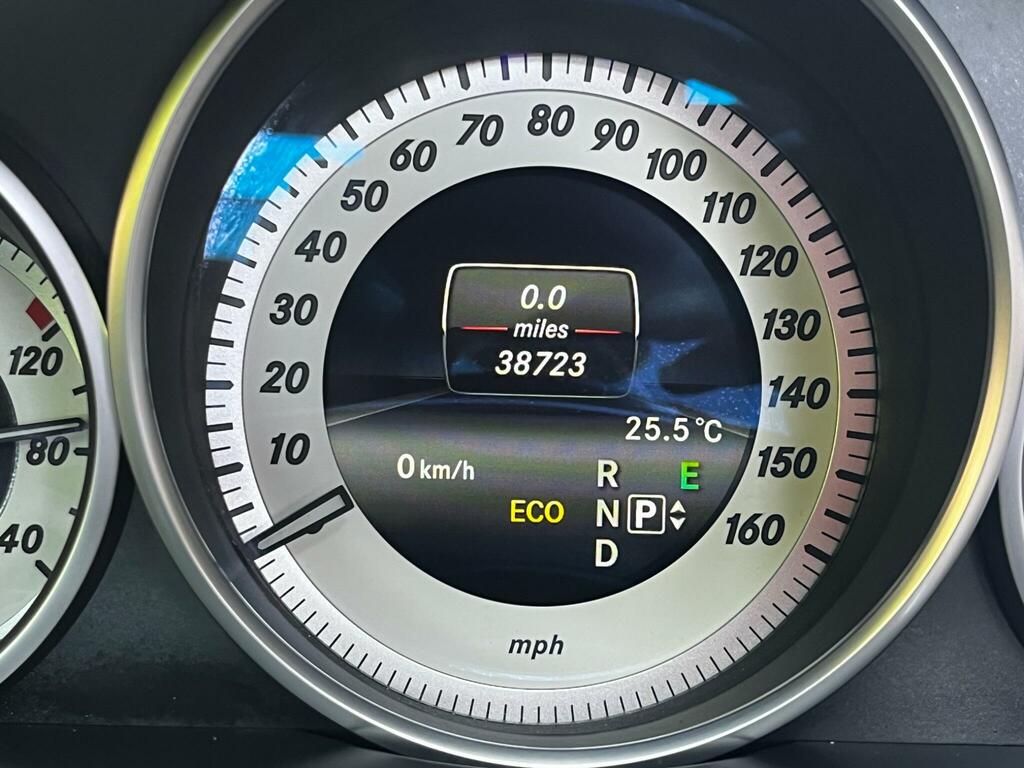 Mercedes-Benz E Class 2.1 E220 Bluetec Amg Line Premium Cabriolet G-tr Black #2
