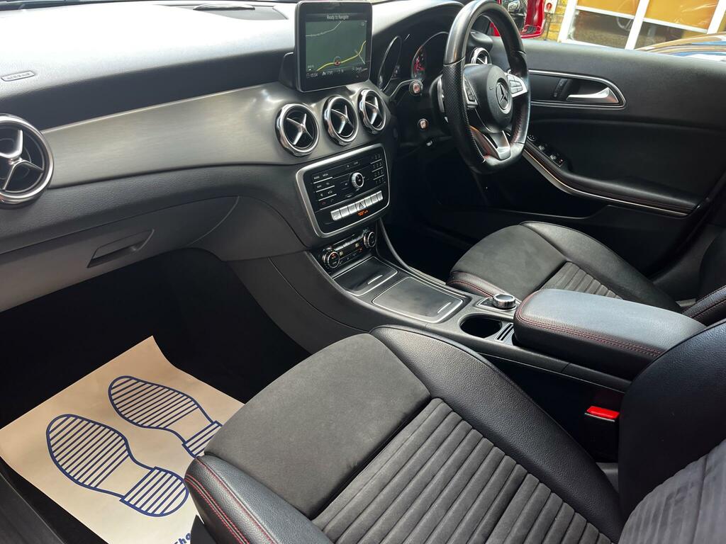 Mercedes-Benz GLA Class 1.6 Gla200 Amg Line Edition Plus 7G-dct Euro 6 Grey #45