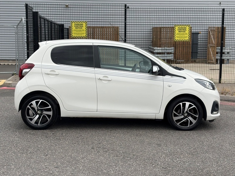 Peugeot 108 1.0 72 Collection 2-Tronic Black #9