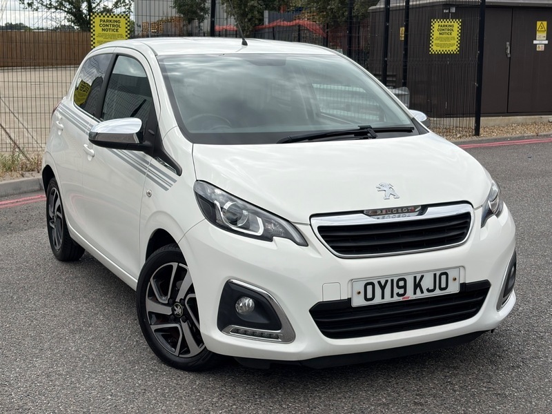 Peugeot 108 1.0 72 Collection 2-Tronic Black #8